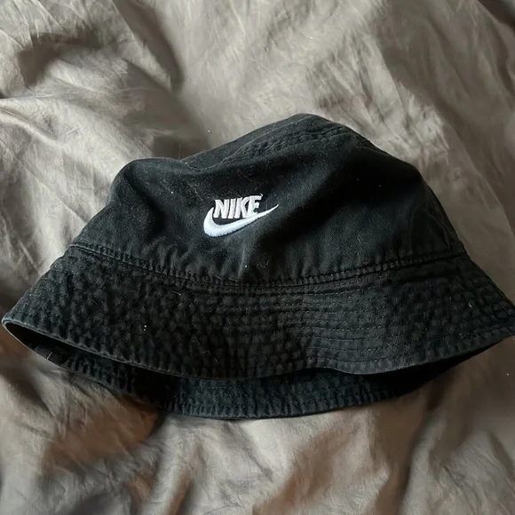 Nike Black Bucket Hat - Picture 2 of 3